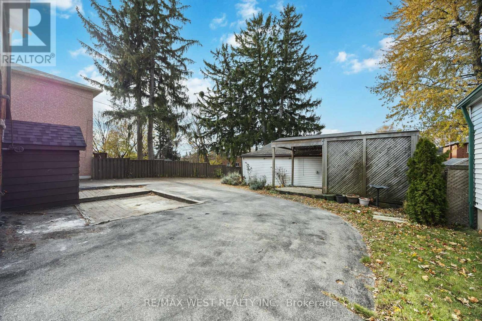 32 Heale Avenue, Toronto, Ontario  M1N 3X7 - Photo 36 - E12572794