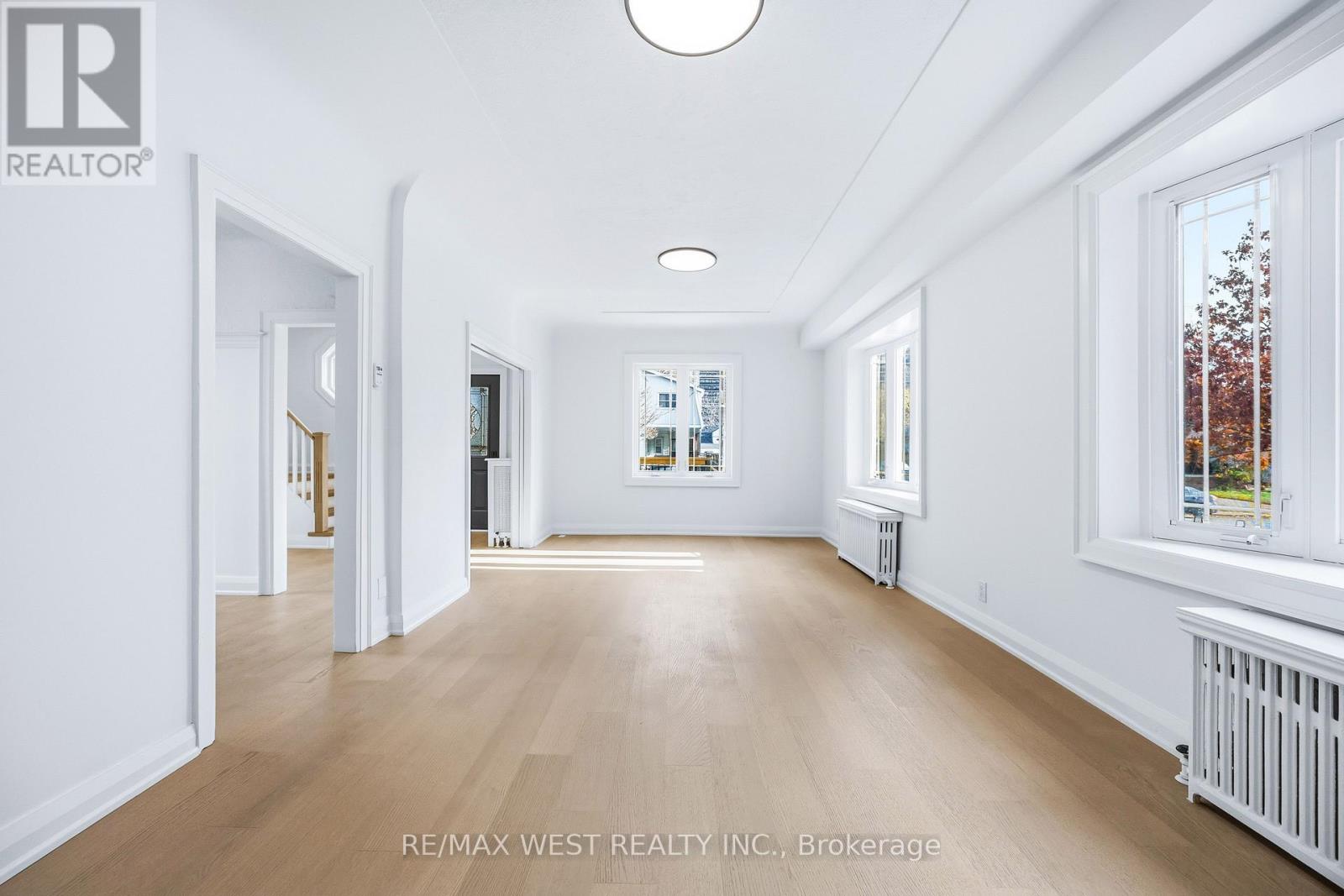 32 Heale Avenue, Toronto, Ontario  M1N 3X7 - Photo 7 - E12572794