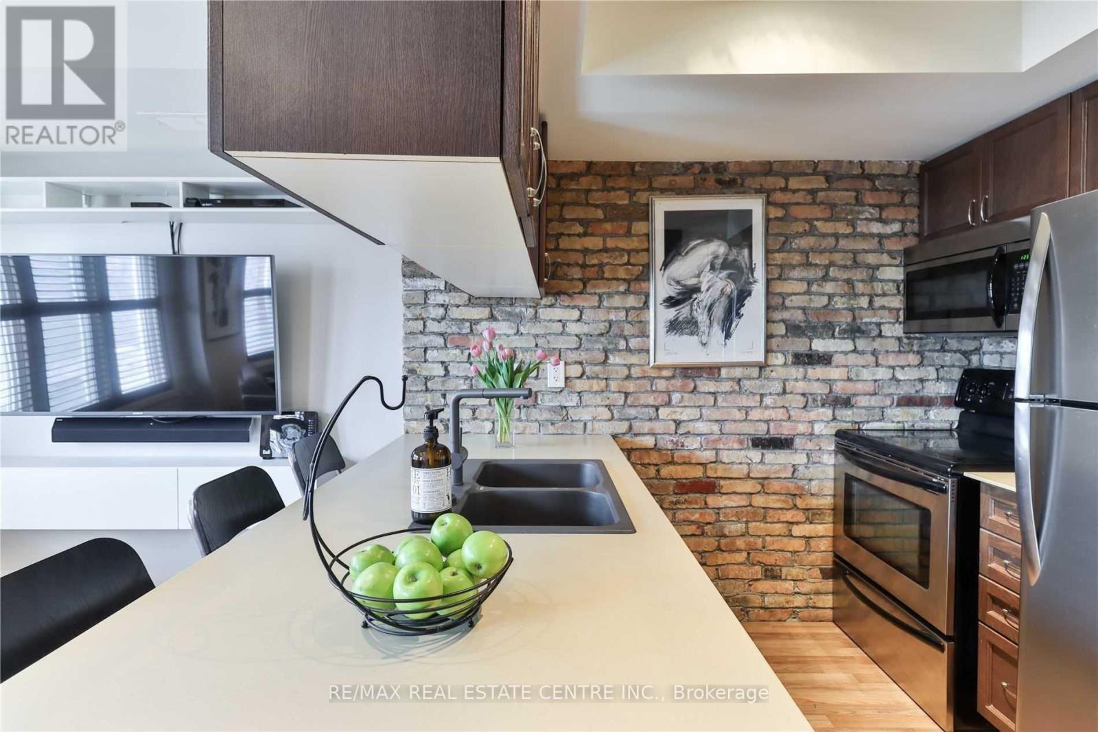 5 - 823 Dundas Road E, Toronto, Ontario  M4M 1P9 - Photo 12 - E12572832