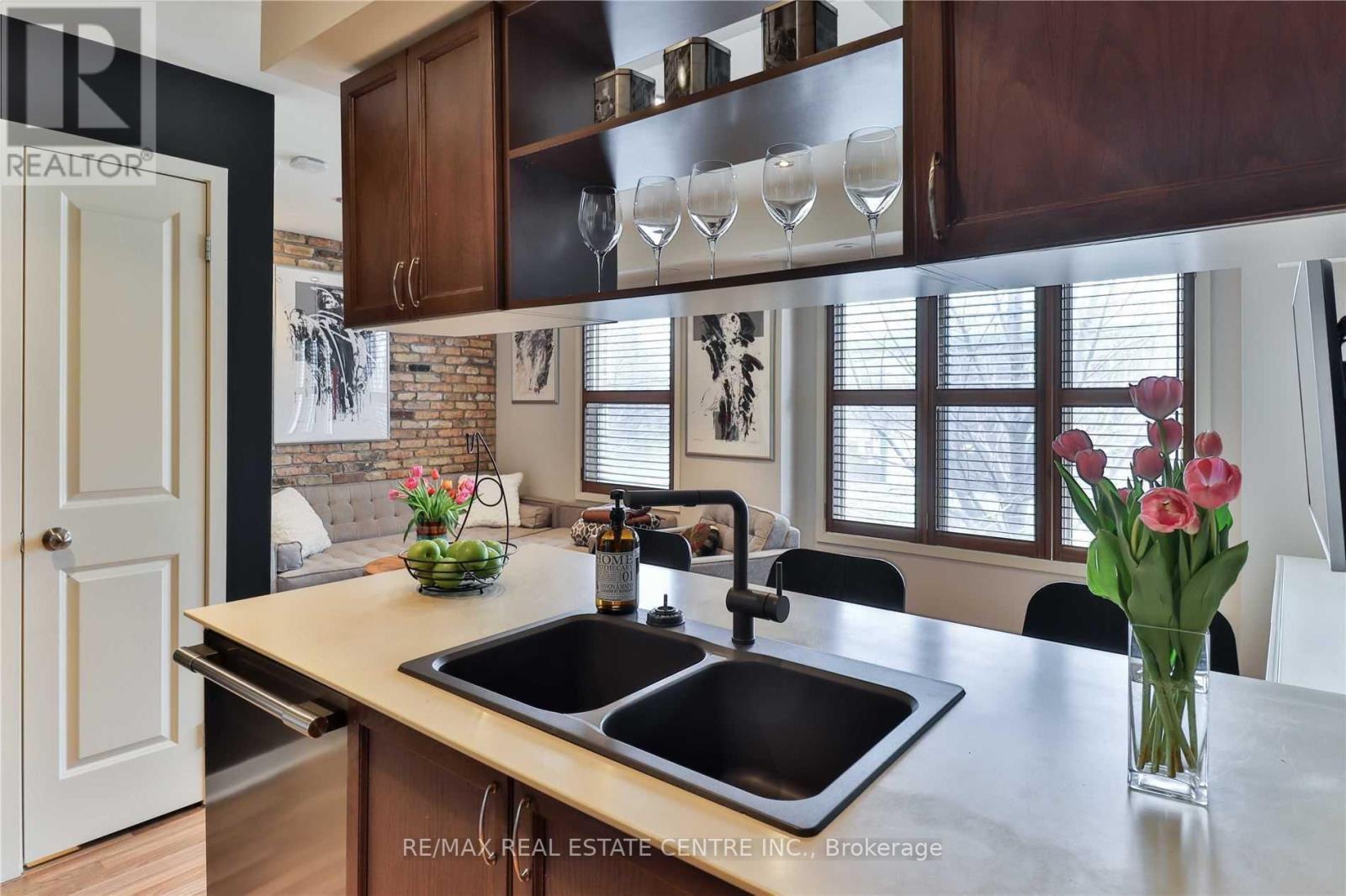 5 - 823 Dundas Road E, Toronto, Ontario  M4M 1P9 - Photo 15 - E12572832