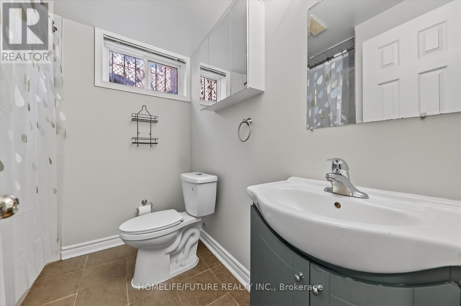 Bsmt - 10 Woolwick Drive, Toronto, Ontario  M1H 2J1 - Photo 15 - E12572842