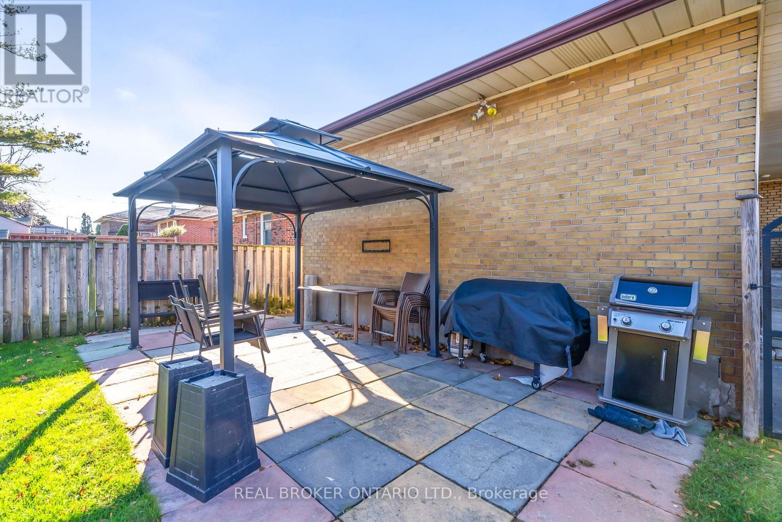 32 Kim Court, Toronto, Ontario  M1K 3R6 - Photo 47 - E12572864