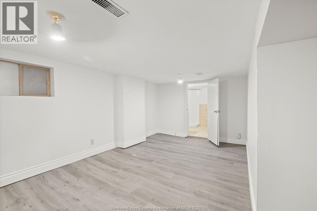 1060 Lawrence Road, Windsor, Ontario N8Y 3Z8 - Photo 17 - 25029480