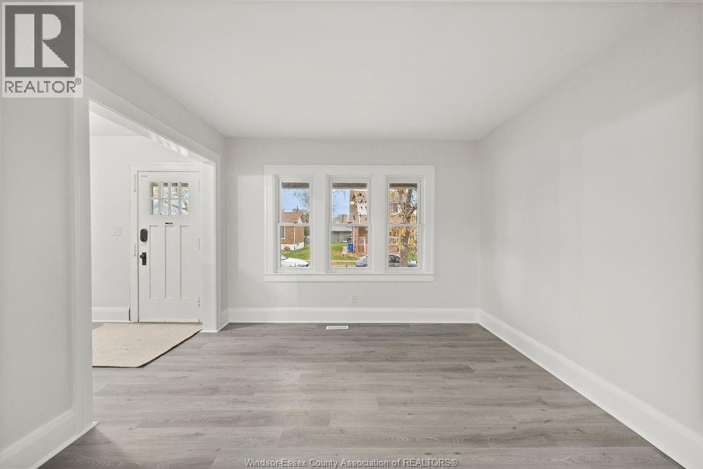 1060 Lawrence Road, Windsor, Ontario N8Y 3Z8 - Photo 18 - 25029480