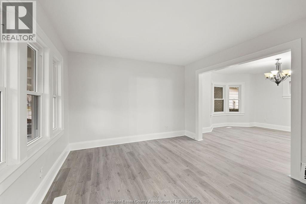 1060 Lawrence Road, Windsor, Ontario N8Y 3Z8 - Photo 6 - 25029480