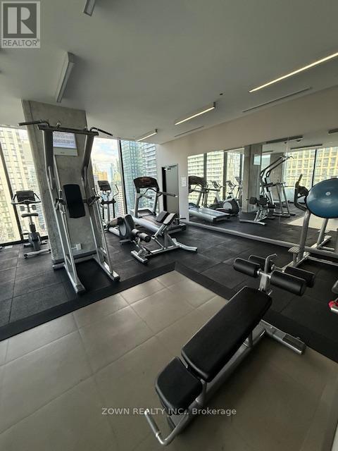 1705 - 11 Charlotte Street, Toronto, Ontario  M5V 2H5 - Photo 6 - C12570696