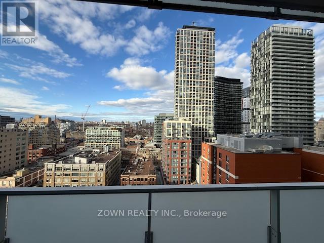 1705 - 11 Charlotte Street, Toronto, Ontario  M5V 2H5 - Photo 4 - C12570696