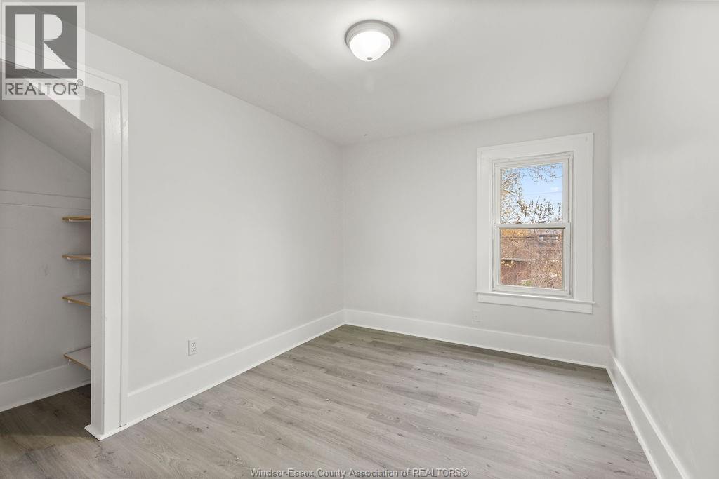 1060 Lawrence Road, Windsor, Ontario N8Y 3Z8 - Photo 9 - 25029480