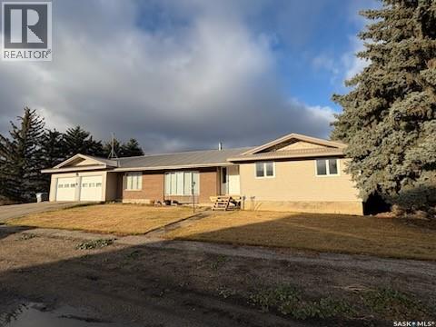 105 4th Avenue W, Kyle, Saskatchewan  S0L 1T0 - Photo 1 - SK024611