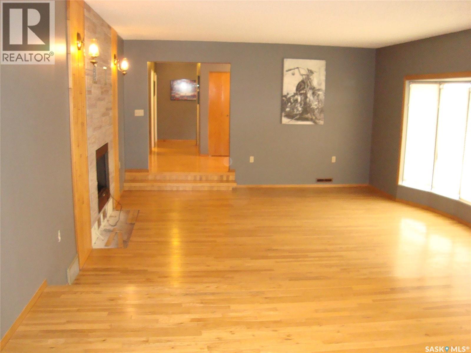 105 4th Avenue W, Kyle, Saskatchewan  S0L 1T0 - Photo 2 - SK024611