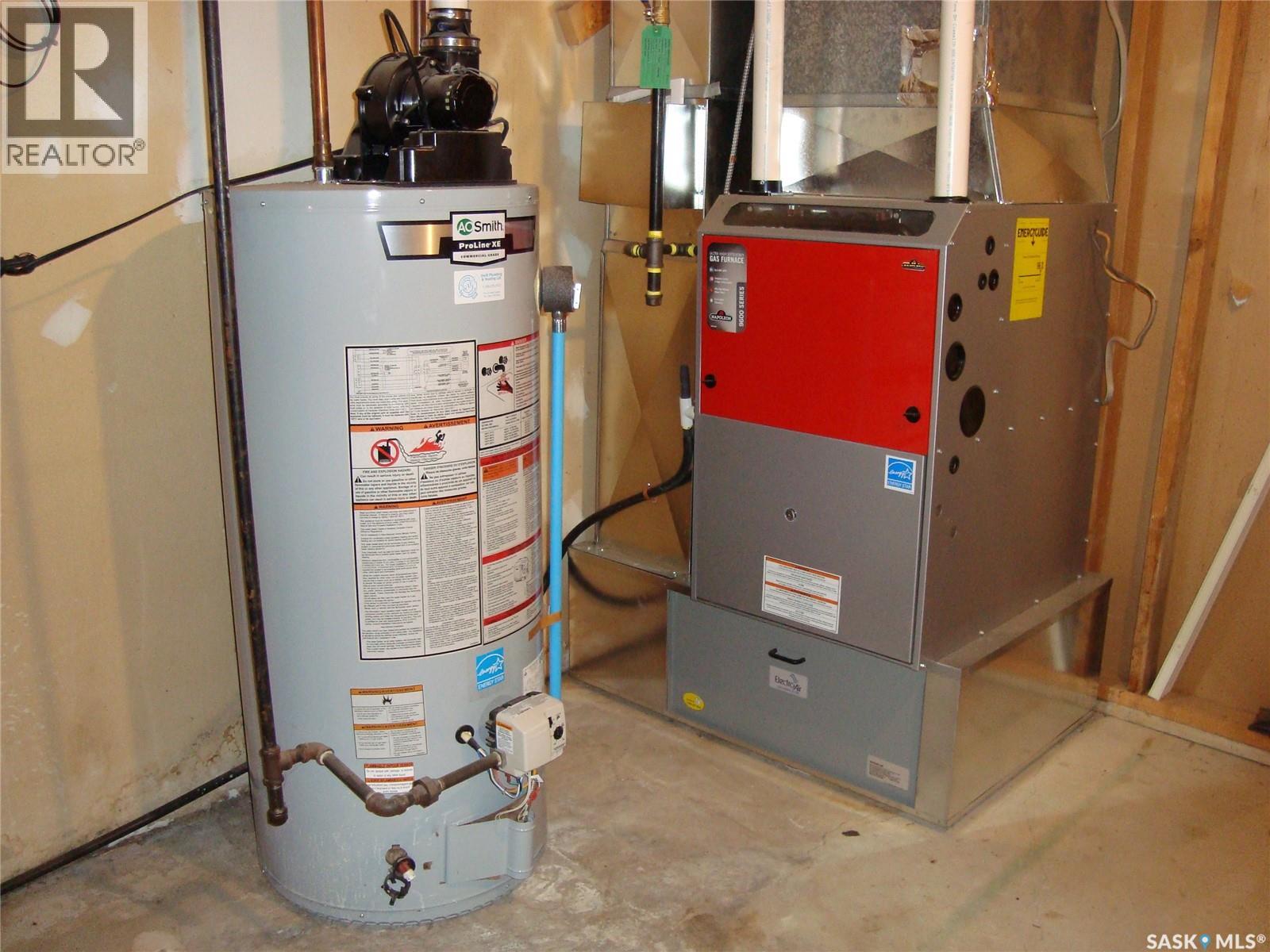 105 4th Avenue W, Kyle, Saskatchewan  S0L 1T0 - Photo 30 - SK024611