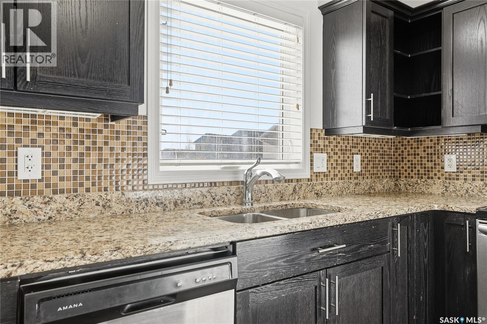 514 Klassen Crescent, Saskatoon, Saskatchewan  S7R 0G2 - Photo 5 - SK024603