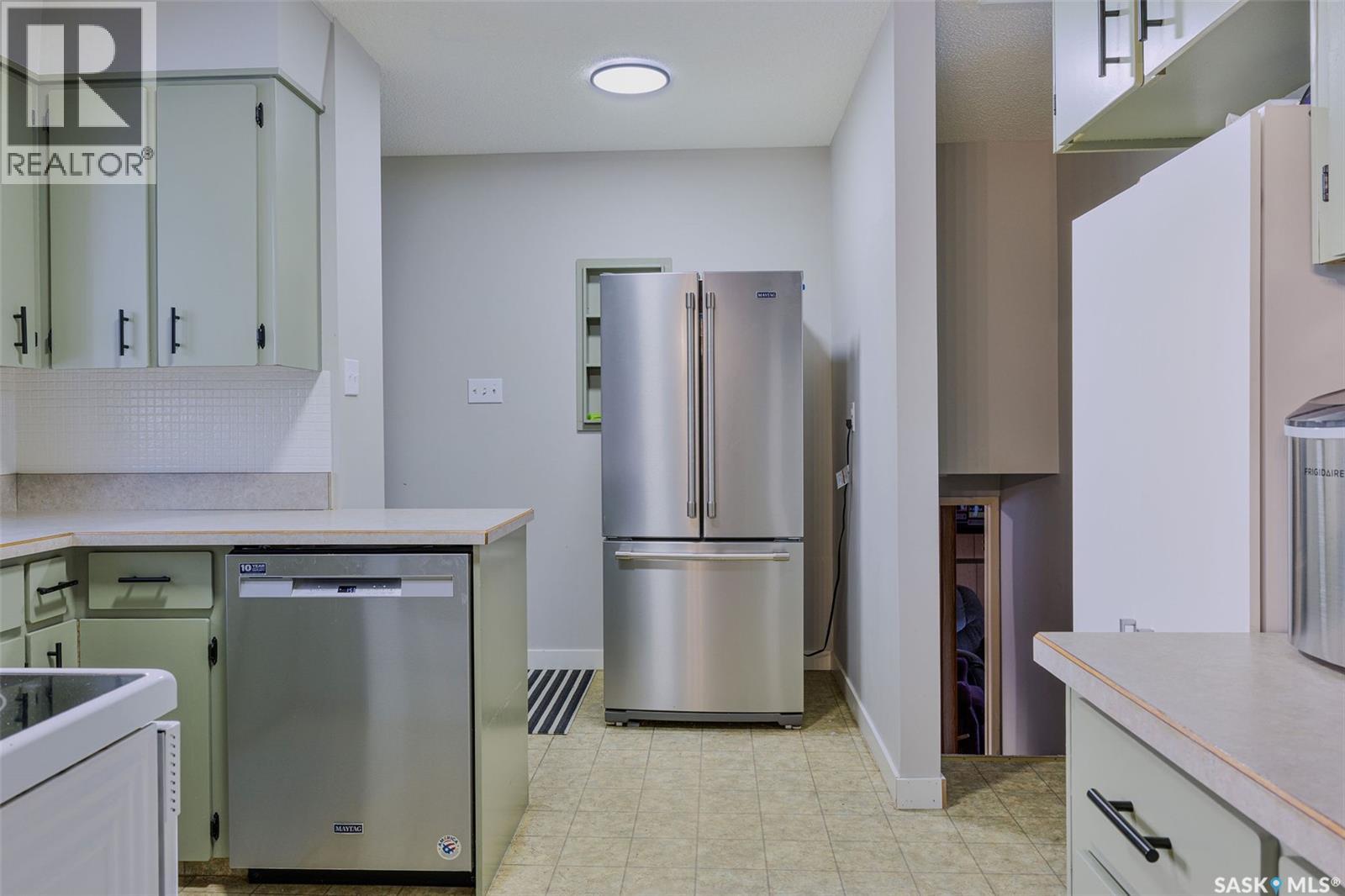 3111 33rd Street W, Saskatoon, Saskatchewan  S7L 0X8 - Photo 9 - SK024570