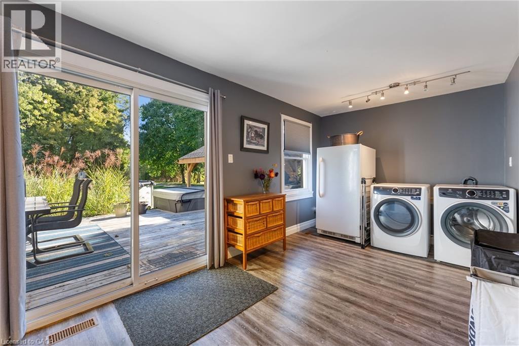 374 Sydenham Road, Hamilton, Ontario  L9H 5E2 - Photo 20 - 40779960