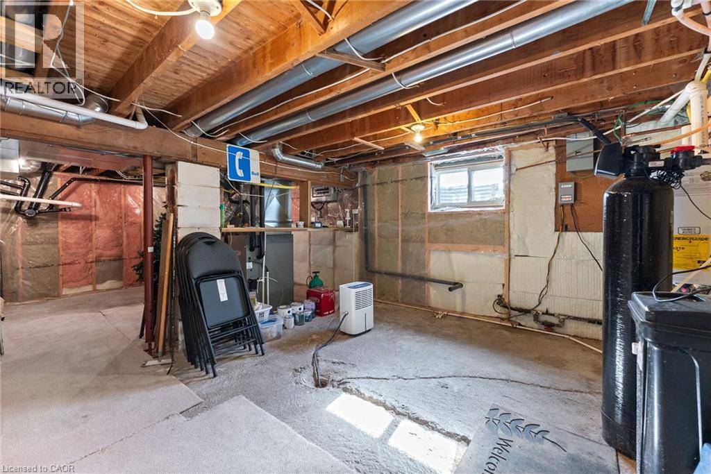 374 Sydenham Road, Hamilton, Ontario  L9H 5E2 - Photo 34 - 40779960