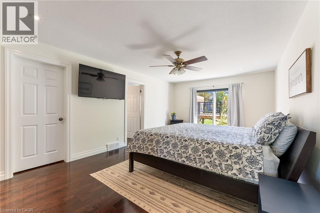 374 Sydenham Road, Hamilton, Ontario  L9H 5E2 - Photo 14 - 40779960