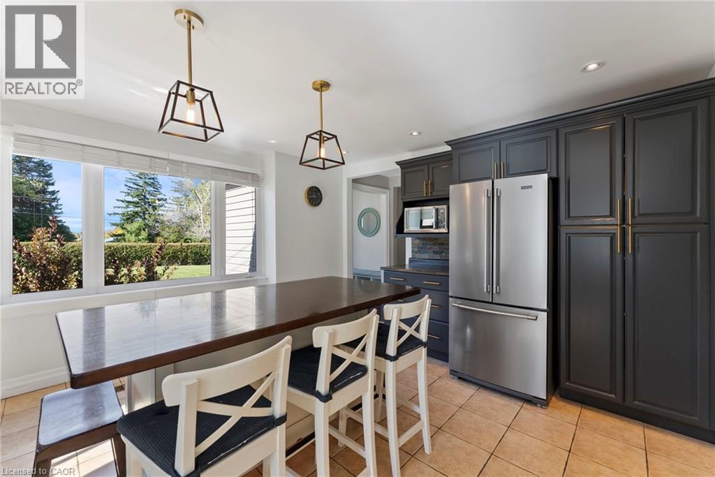 374 Sydenham Road, Hamilton, Ontario  L9H 5E2 - Photo 12 - 40779960