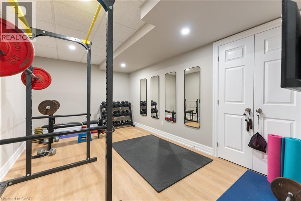 374 Sydenham Road, Hamilton, Ontario  L9H 5E2 - Photo 30 - 40779960