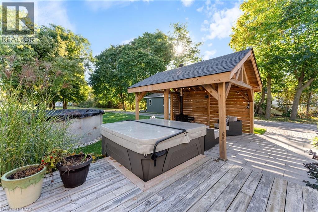 374 Sydenham Road, Hamilton, Ontario  L9H 5E2 - Photo 36 - 40779960