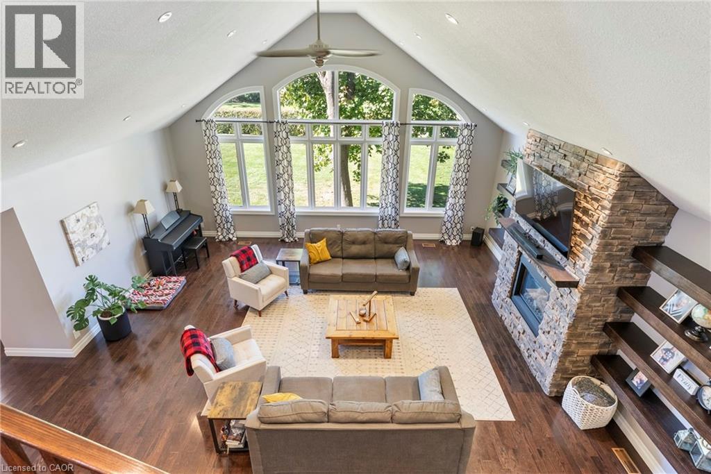 374 Sydenham Road, Hamilton, Ontario  L9H 5E2 - Photo 9 - 40779960