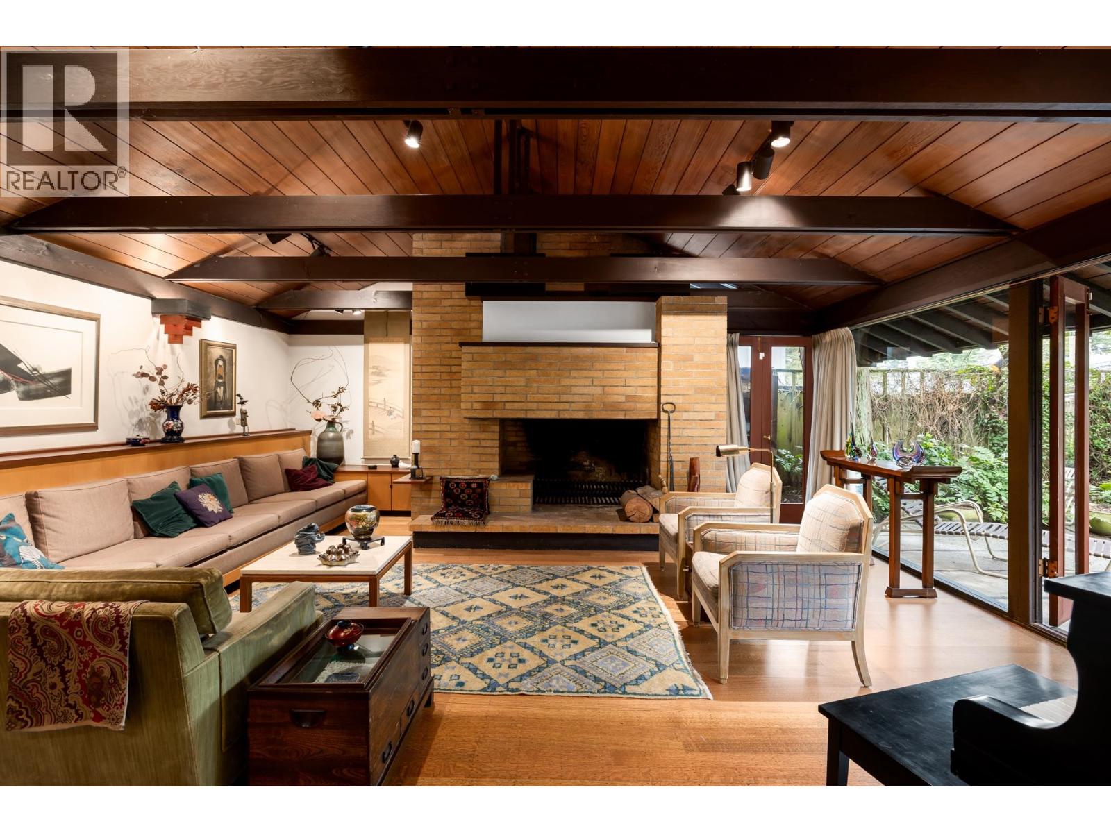 6821 LAUREL STREET, Vancouver, British Columbia