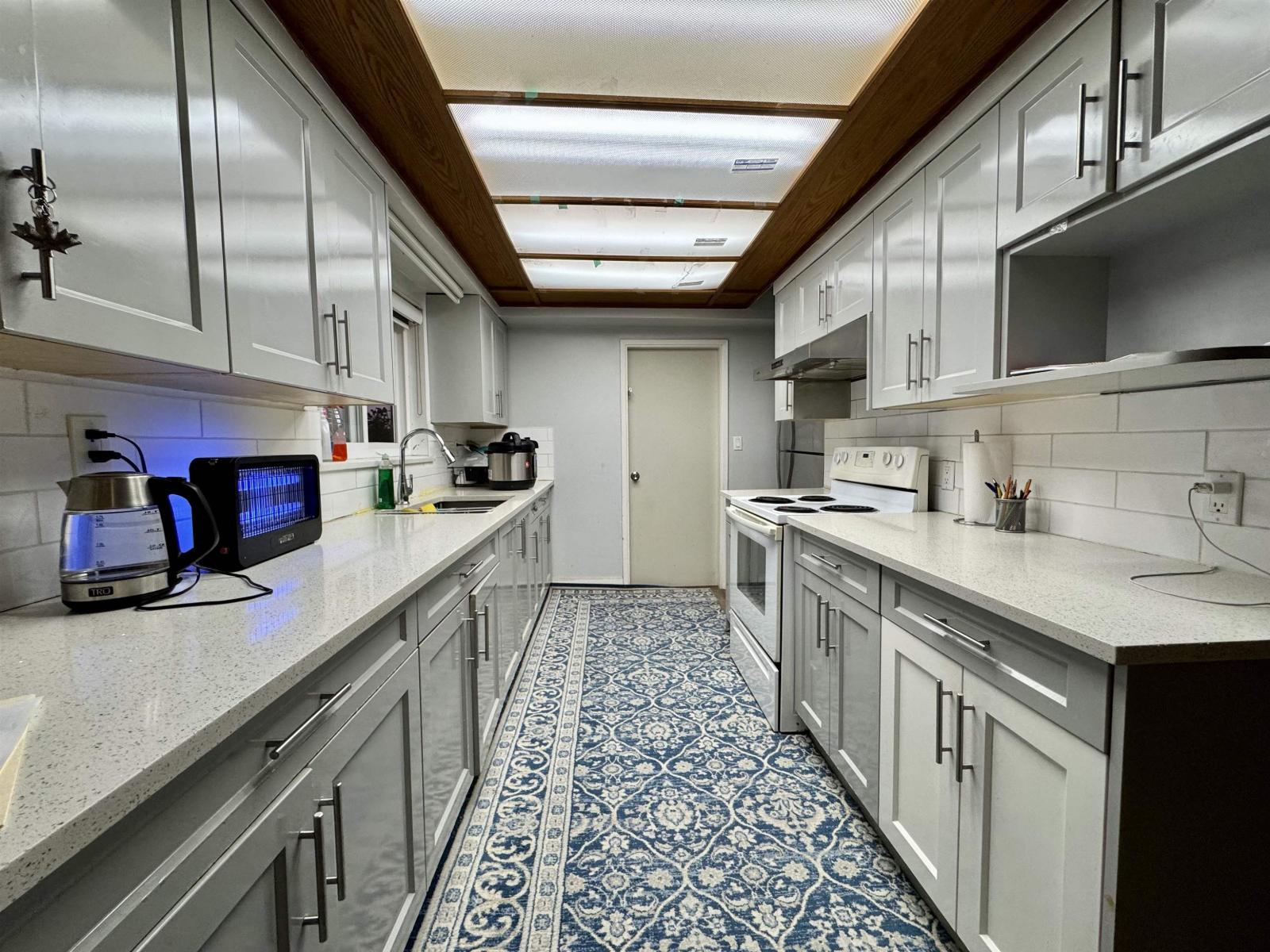 8406 152 Street, Surrey, British Columbia  V3S 3M8 - Photo 8 - R3069615