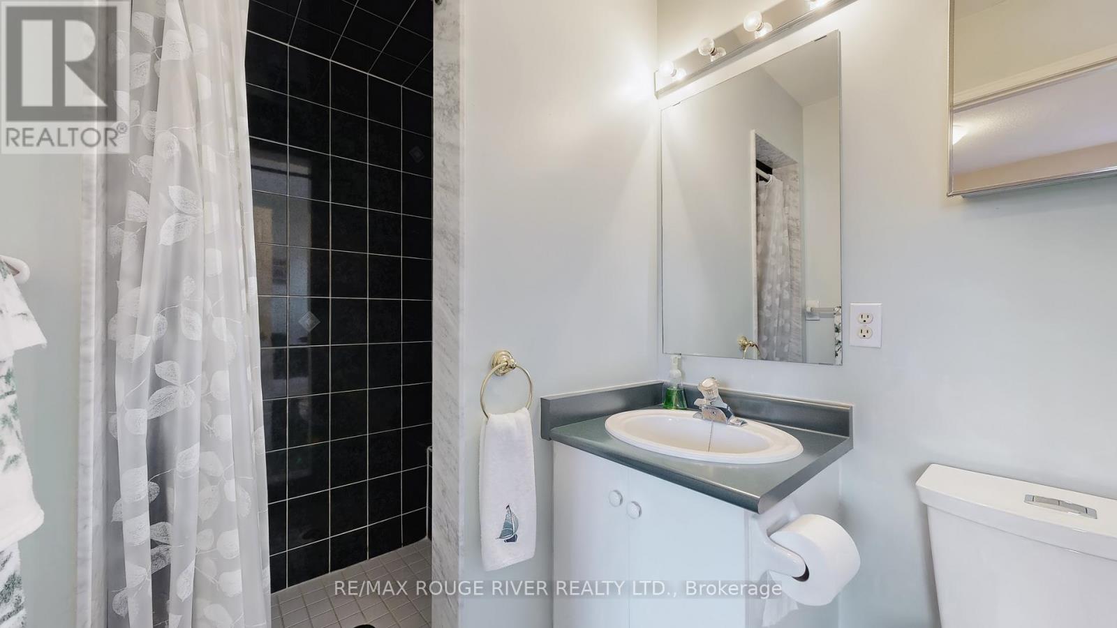 24 Adenmore Road, Toronto, Ontario M1C 5B4 - Photo 15 - E12572126