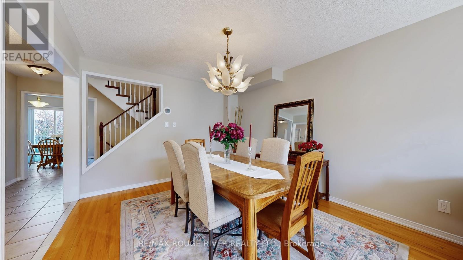 24 Adenmore Road, Toronto, Ontario M1C 5B4 - Photo 4 - E12572126