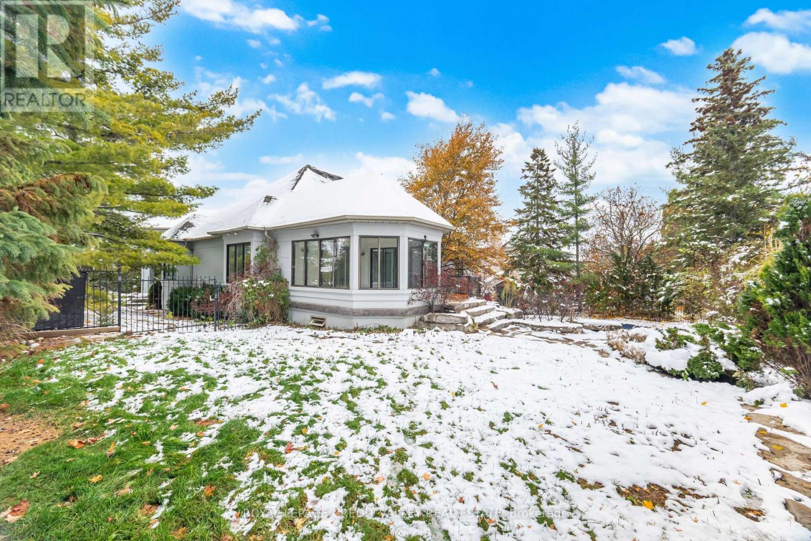 2 Huntingwood Court, Vaughan, Ontario L4H 1A7 - Photo 48 - N12571442