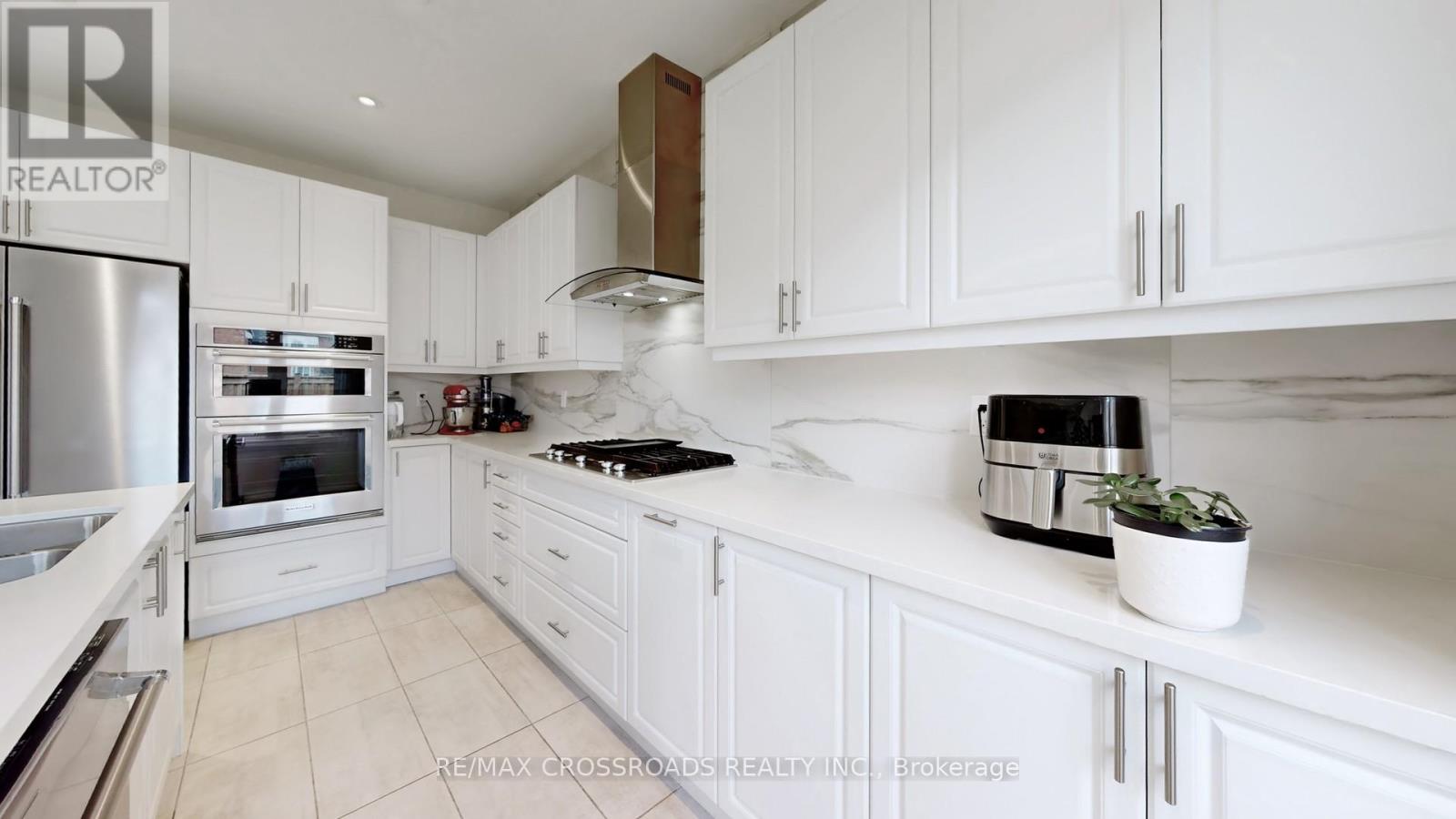 234 Wesmina Avenue, Whitchurch-Stouffville, Ontario  L4A 5C2 - Photo 16 - N12572792