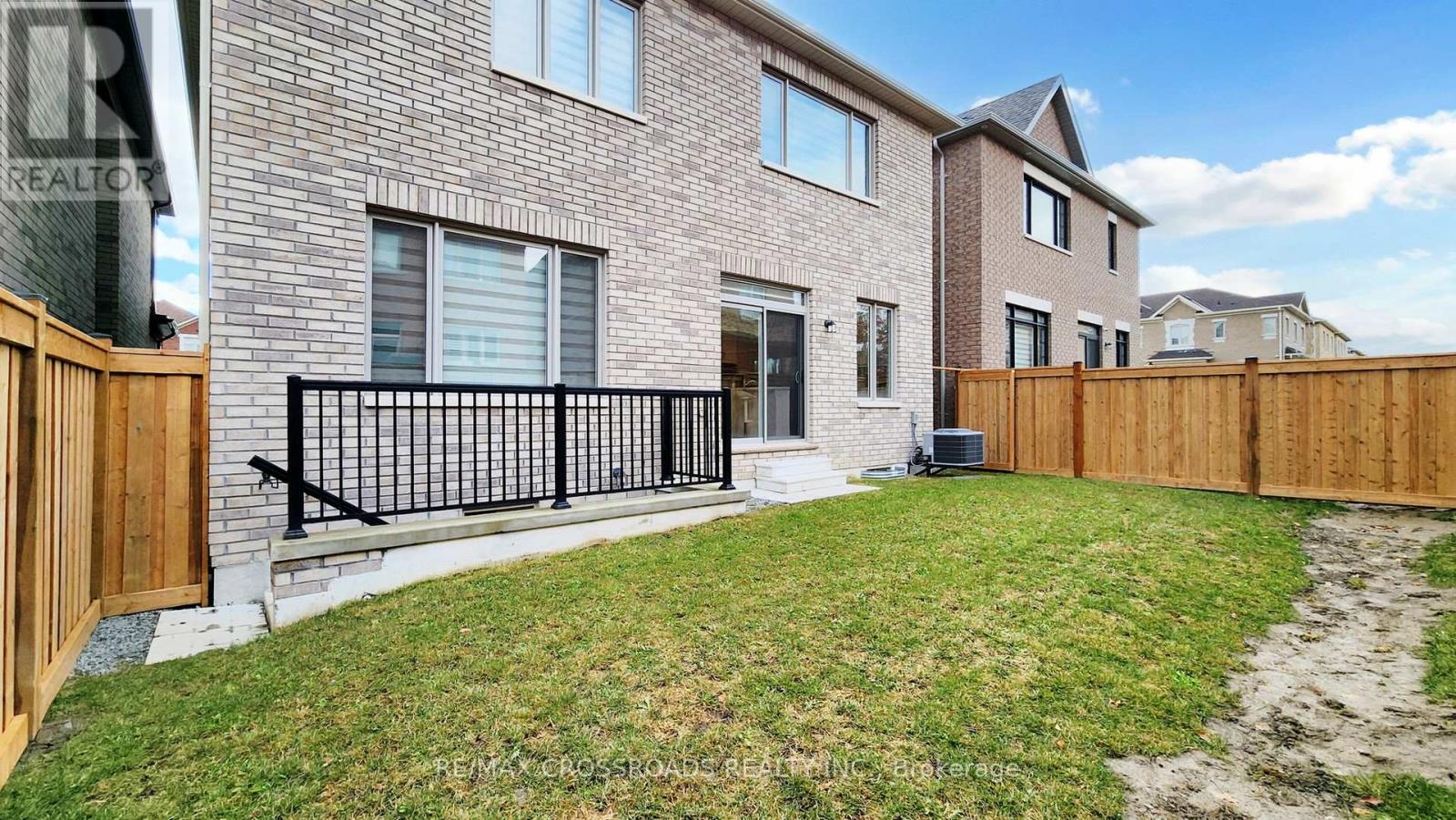 234 Wesmina Avenue, Whitchurch-Stouffville, Ontario  L4A 5C2 - Photo 44 - N12572792