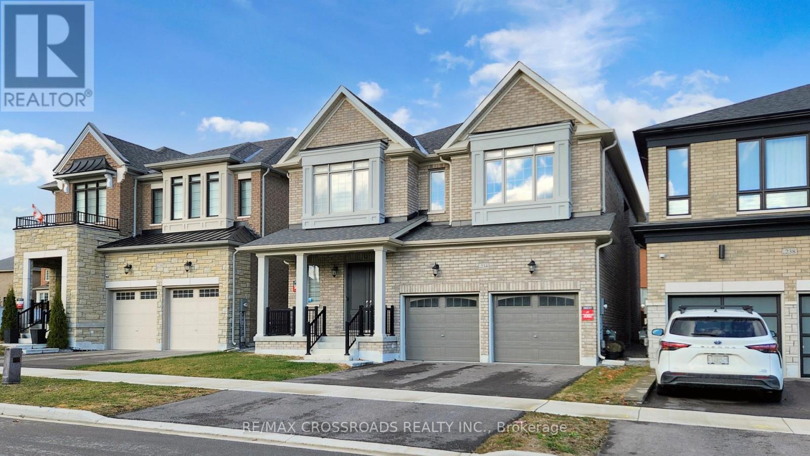 234 Wesmina Avenue, Whitchurch-Stouffville, Ontario  L4A 5C2 - Photo 5 - N12572792