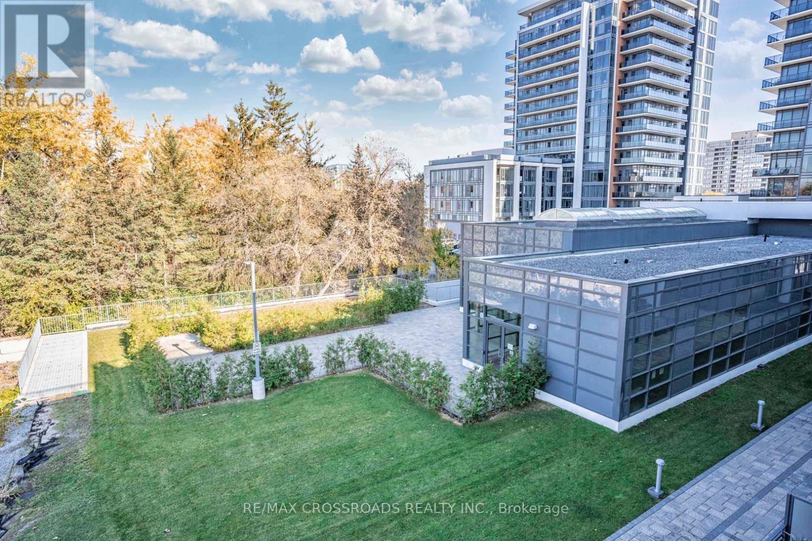 202 - 9618 Yonge Street, Richmond Hill, Ontario  L4C 0X5 - Photo 24 - N12572836