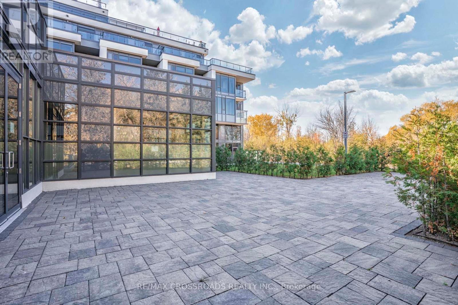 202 - 9618 Yonge Street, Richmond Hill, Ontario  L4C 0X5 - Photo 25 - N12572836