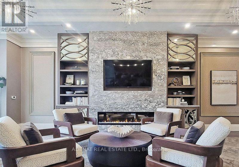 12 - 10 Gatineau Drive, Vaughan, Ontario  L4J 0L2 - Photo 17 - N12572840