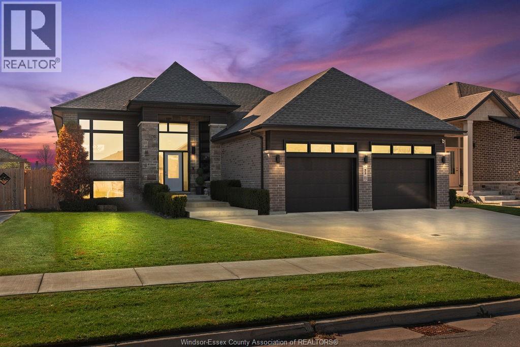 25 Woodland, Kingsville, Ontario  N9Y 0A9 - Photo 1 - 25029449