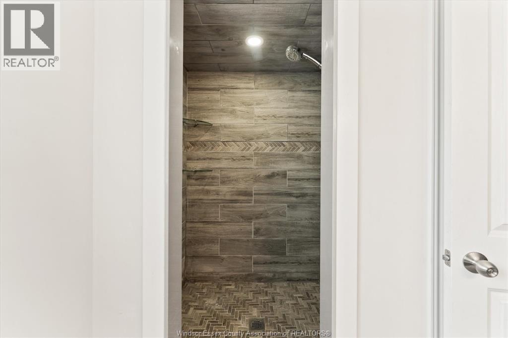 528 Sandison, Windsor, Ontario  N9E 1R7 - Photo 18 - 25029433