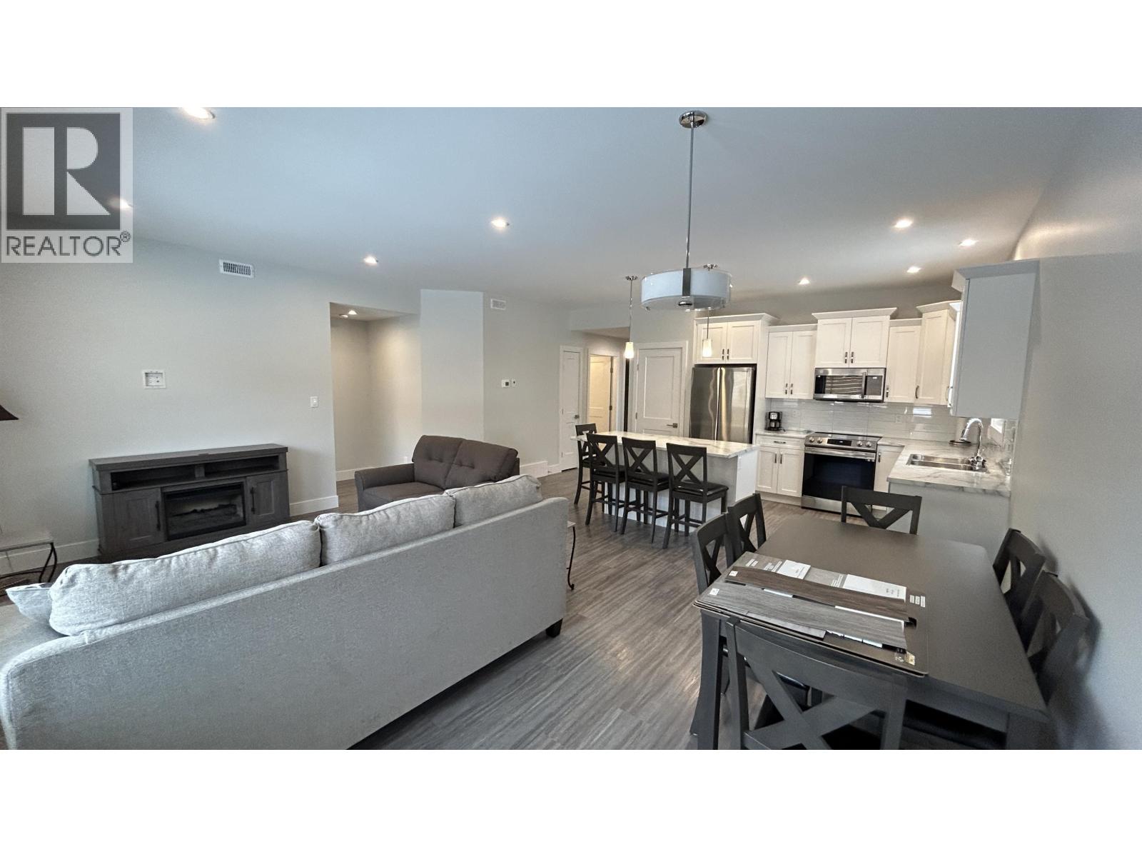 14 105 Forest Ridge Road, 100 Mile House, British Columbia  V0K 2E0 - Photo 4 - R3069624