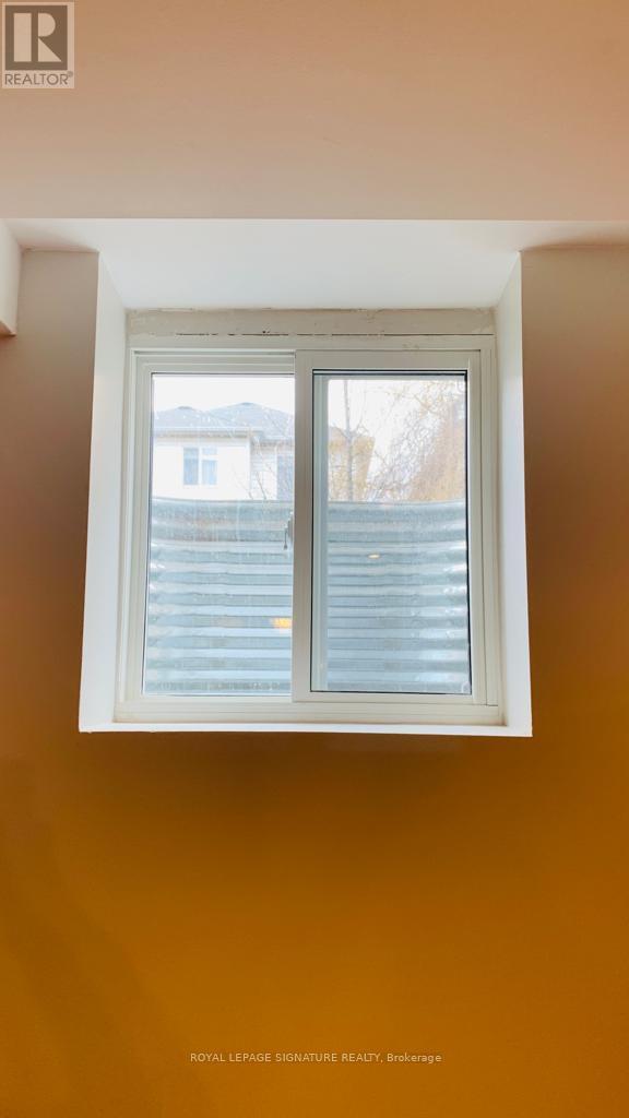 Lower - 1026 Costigan Road, Milton, Ontario  L9T 6N6 - Photo 10 - W12572732