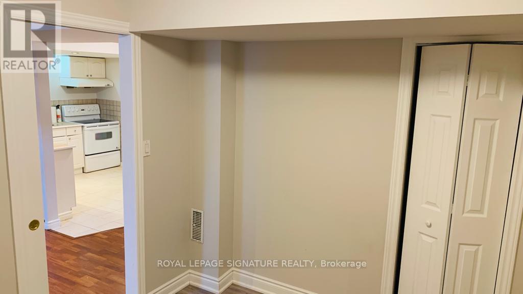 Lower - 1026 Costigan Road, Milton, Ontario  L9T 6N6 - Photo 11 - W12572732