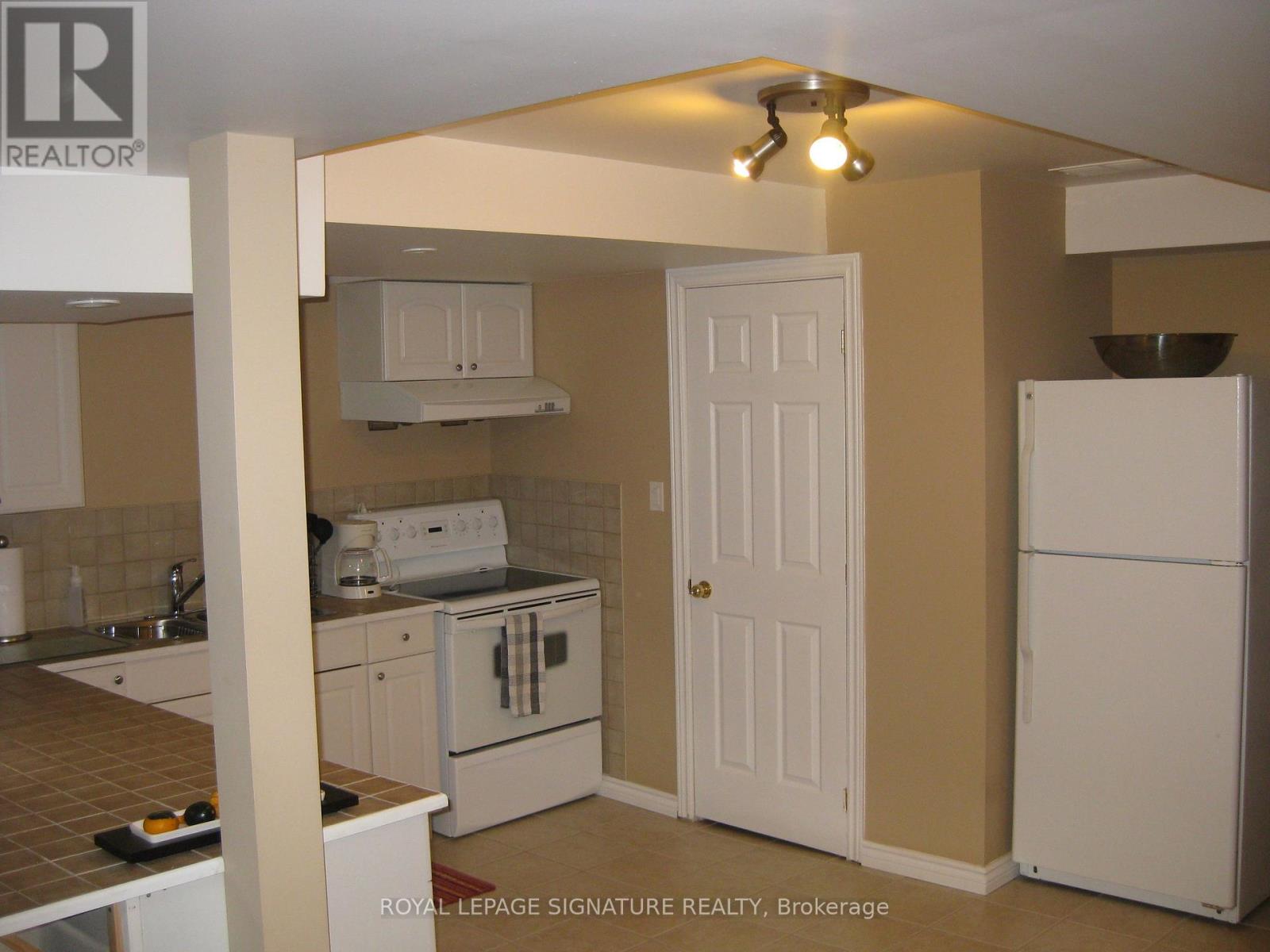 Lower - 1026 Costigan Road, Milton, Ontario  L9T 6N6 - Photo 18 - W12572732