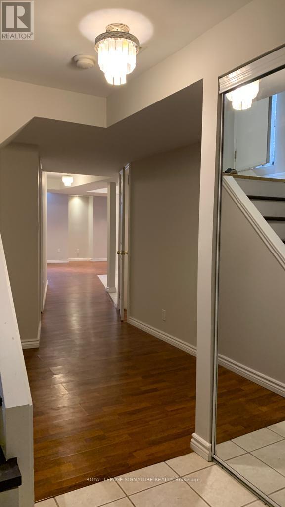 Lower - 1026 Costigan Road, Milton, Ontario  L9T 6N6 - Photo 2 - W12572732