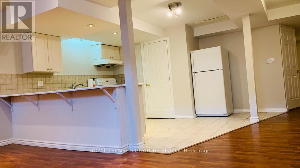 Lower - 1026 Costigan Road, Milton, Ontario  L9T 6N6 - Photo 5 - W12572732