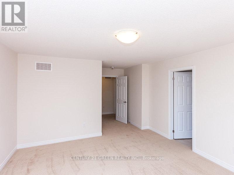 119 Orchardcroft Road, Oakville, Ontario  L6H 0M5 - Photo 11 - W12572788