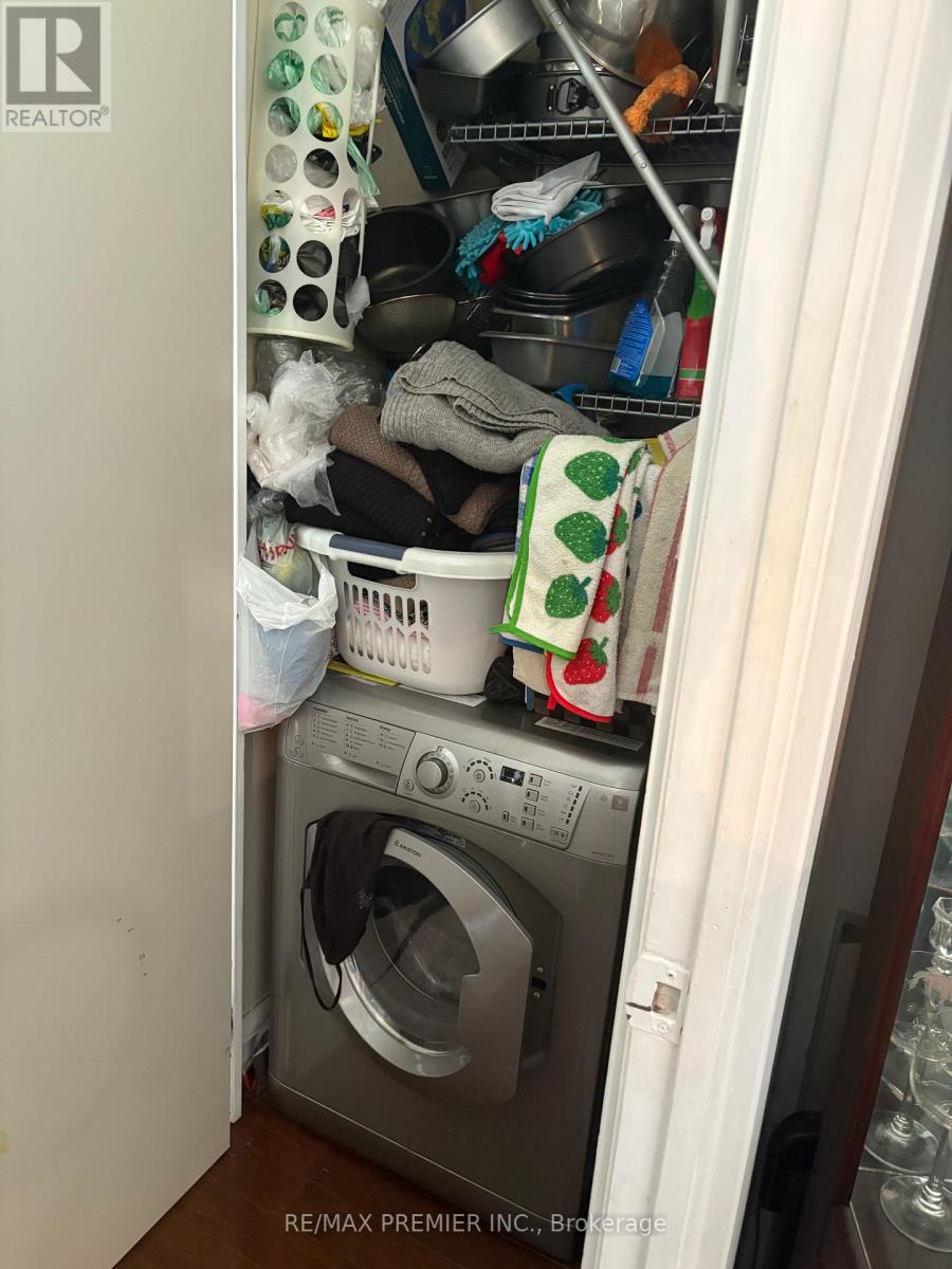 610 - 2737 Keele Street, Toronto, Ontario  M3M 2E9 - Photo 2 - W12572822