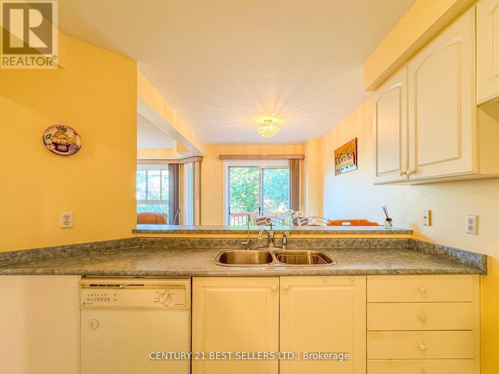 5347 Red Brush Drive, Mississauga, Ontario  L4Z 3Z5 - Photo 13 - W12572854