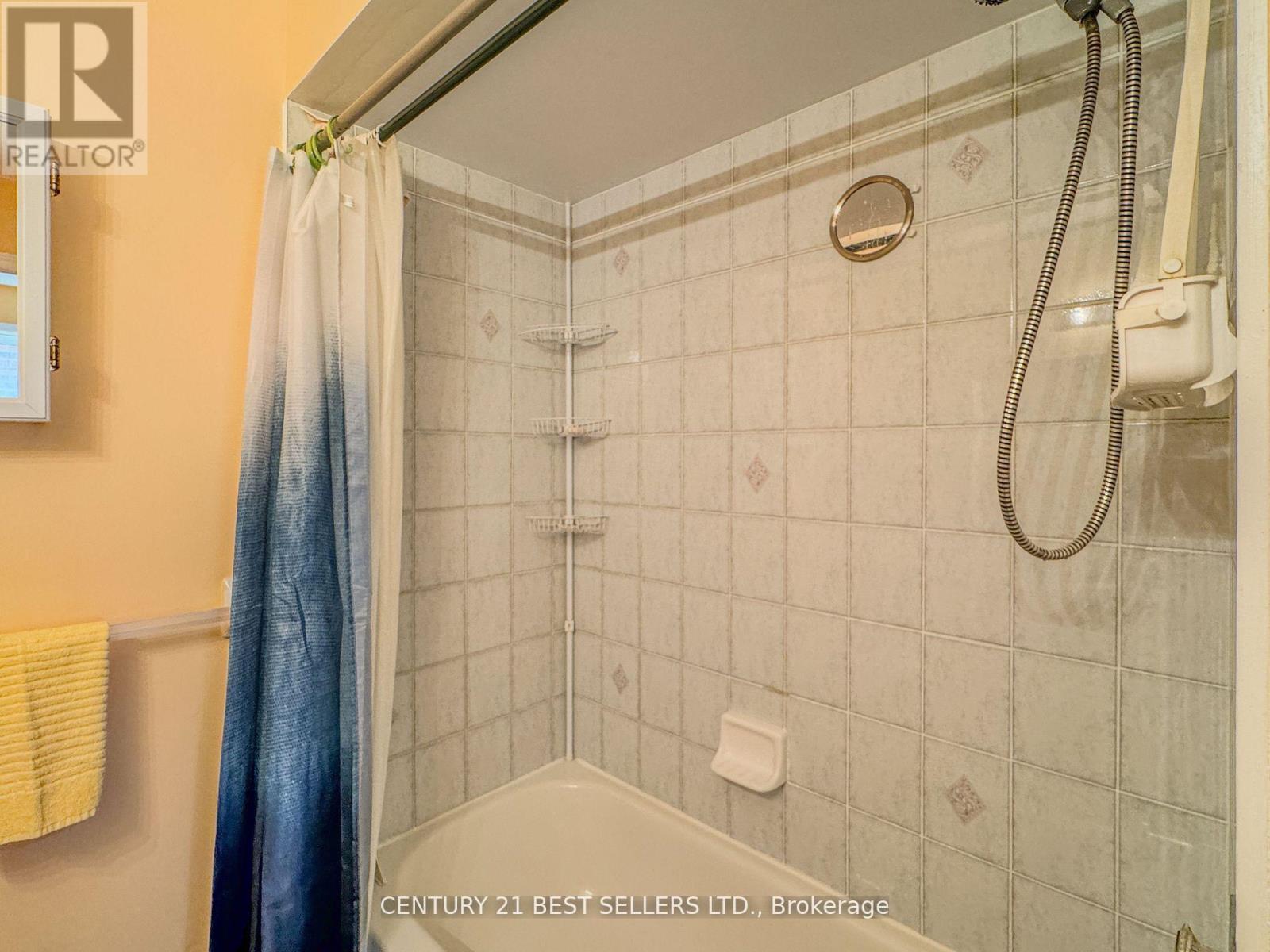 5347 Red Brush Drive, Mississauga, Ontario  L4Z 3Z5 - Photo 21 - W12572854