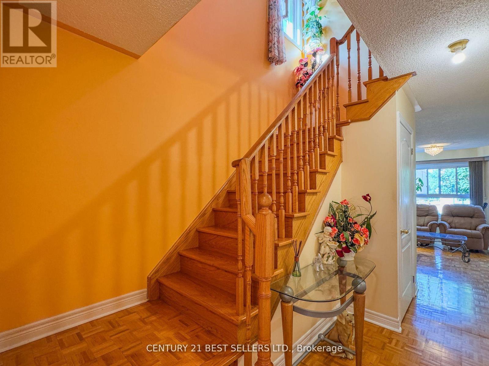 5347 Red Brush Drive, Mississauga, Ontario  L4Z 3Z5 - Photo 5 - W12572854