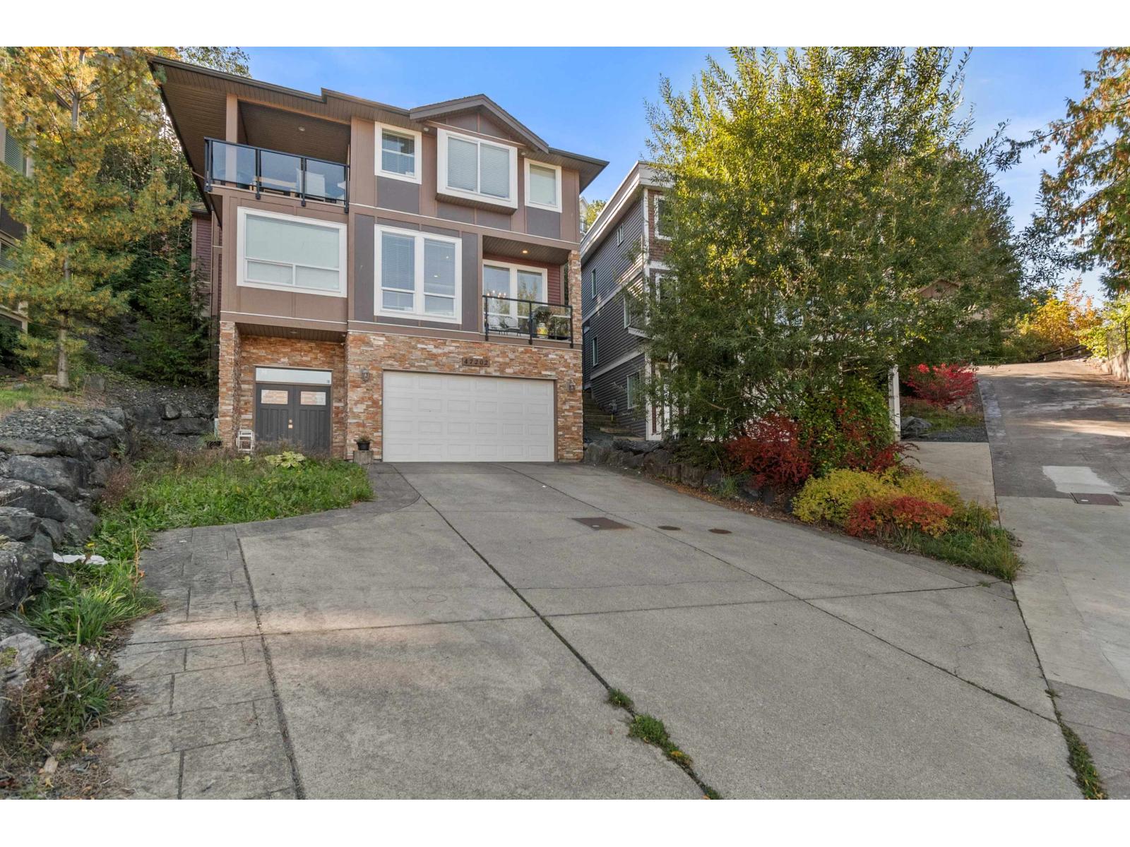 47202 Skyline Drive, Promontory, Chilliwack, British Columbia  V2R 0R4 - Photo 3 - R3068379