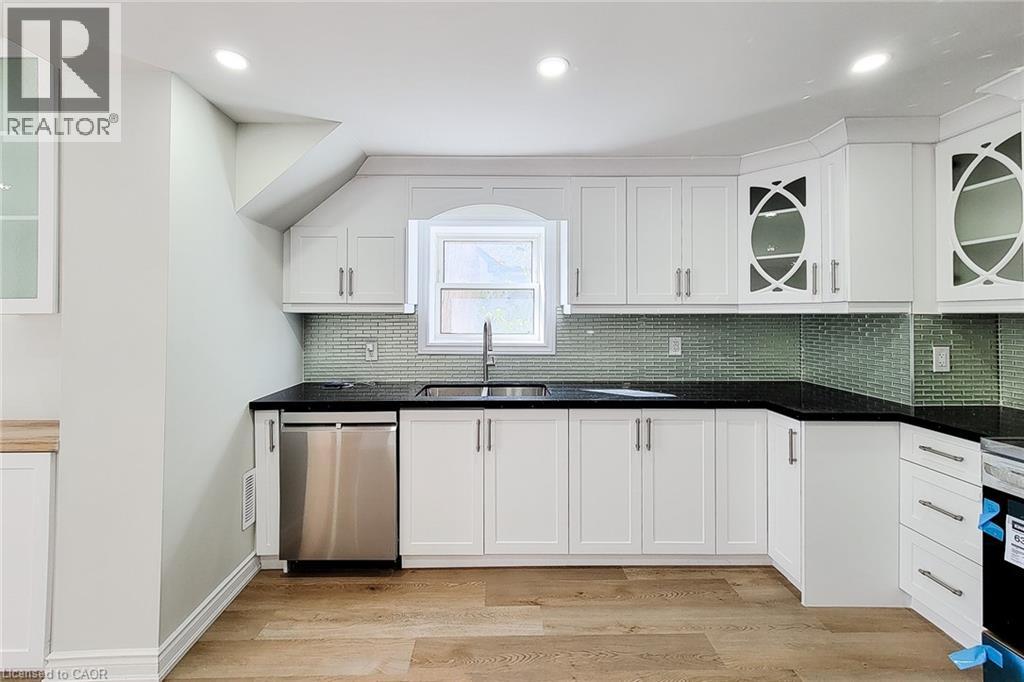 727 College Avenue, Woodstock, Ontario  N4S 2C7 - Photo 13 - 40784231